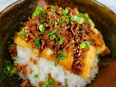 厚揚げの豚そぼろ丼